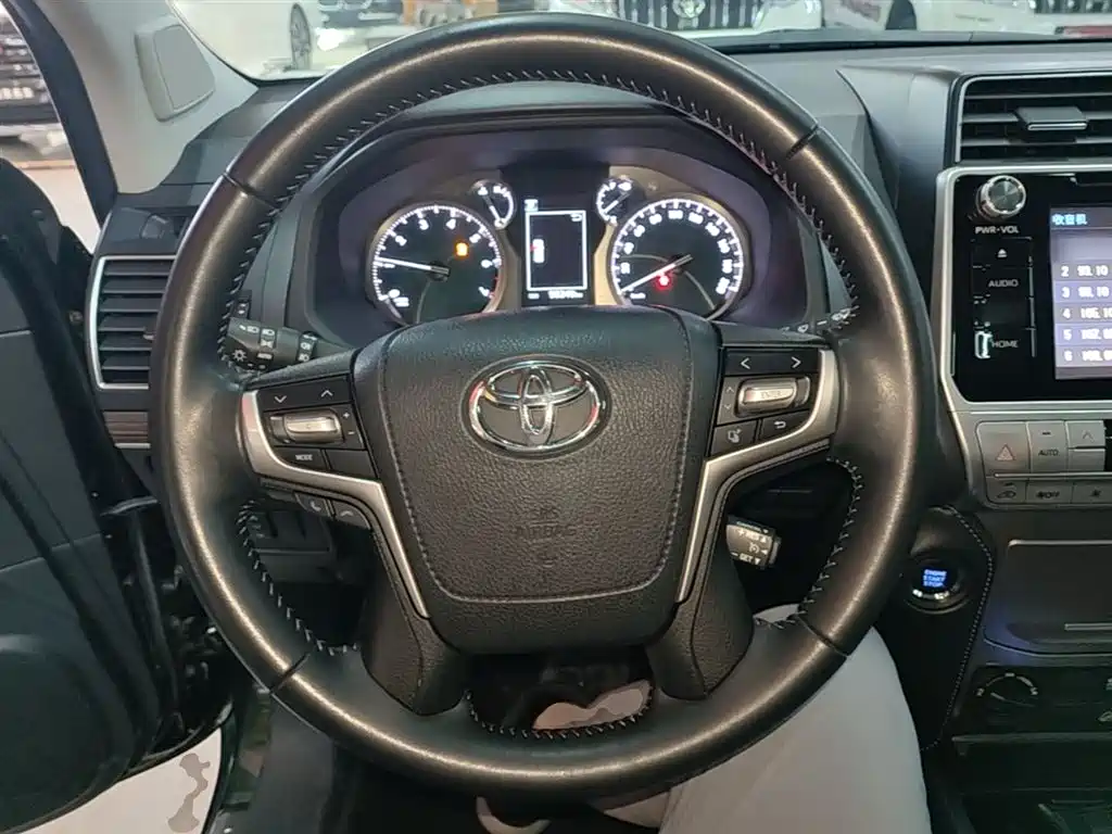 Toyota Prado 2018 3.5L Automatic TX-L Rear-mounted Spare Tire фото 11