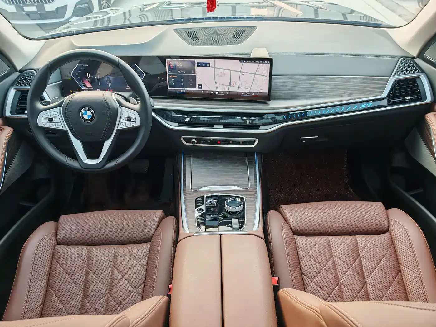BMW X7 2023 xDrive40i Leading Luxury Package фото 22