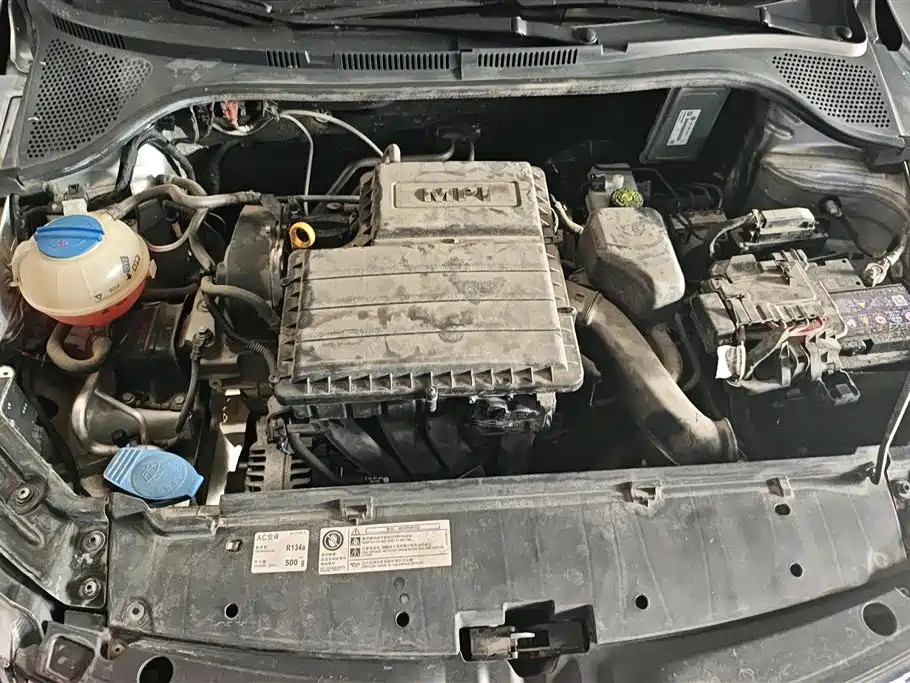 Škoda Rapid 2016 1.6L Automatic Pioneer Edition фото 10