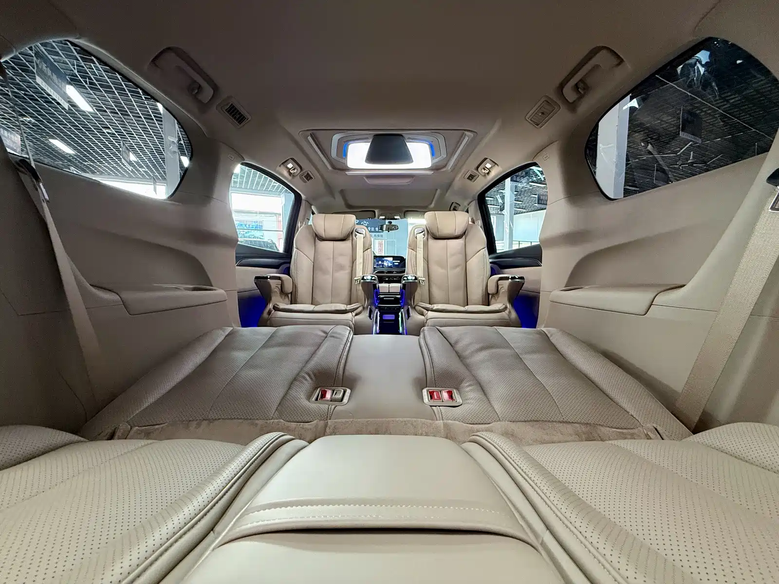 Фото 4 - Buick GL8