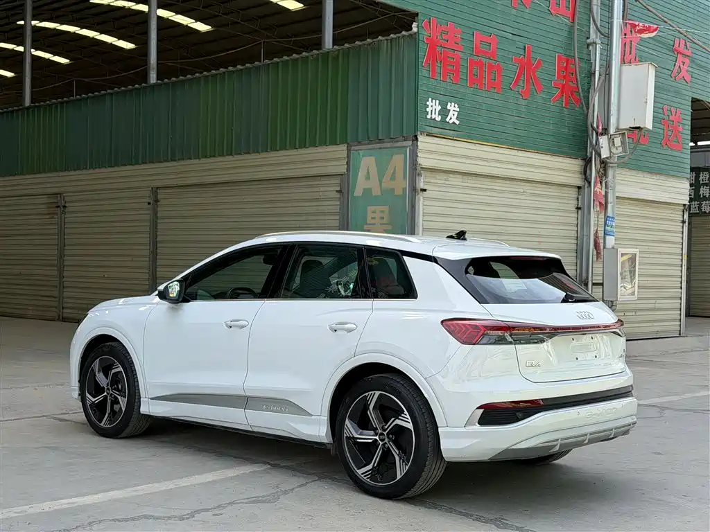 Audi Q4 e-tron 2024 40 e-tron Creation Edition фото 6