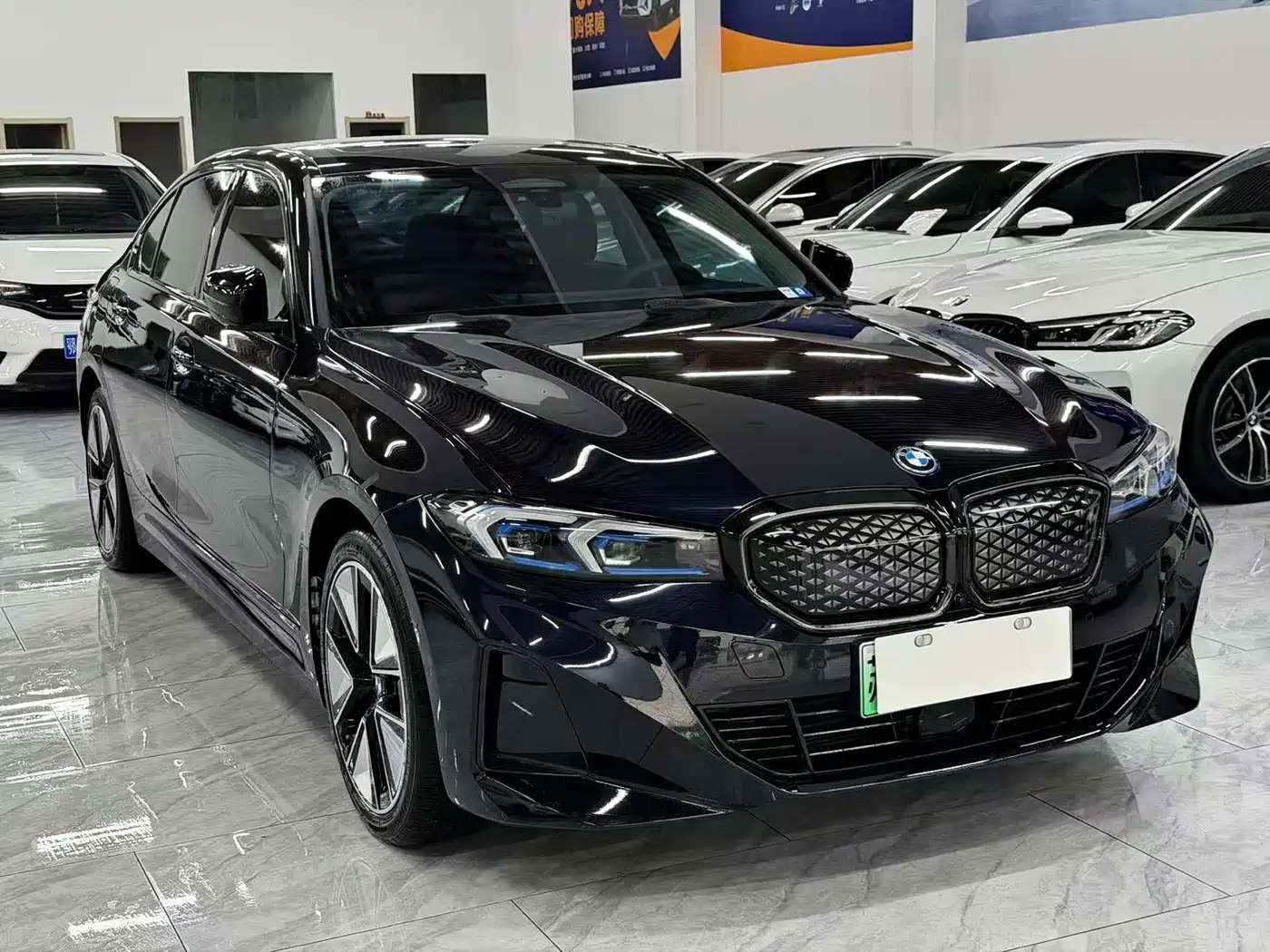 BMW i3 2025 eDrive 40 L Shadow Night Sport Package фото 3