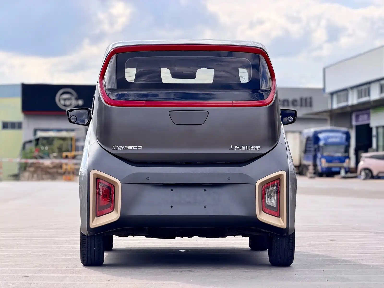 Фото 4 - Baojun E200