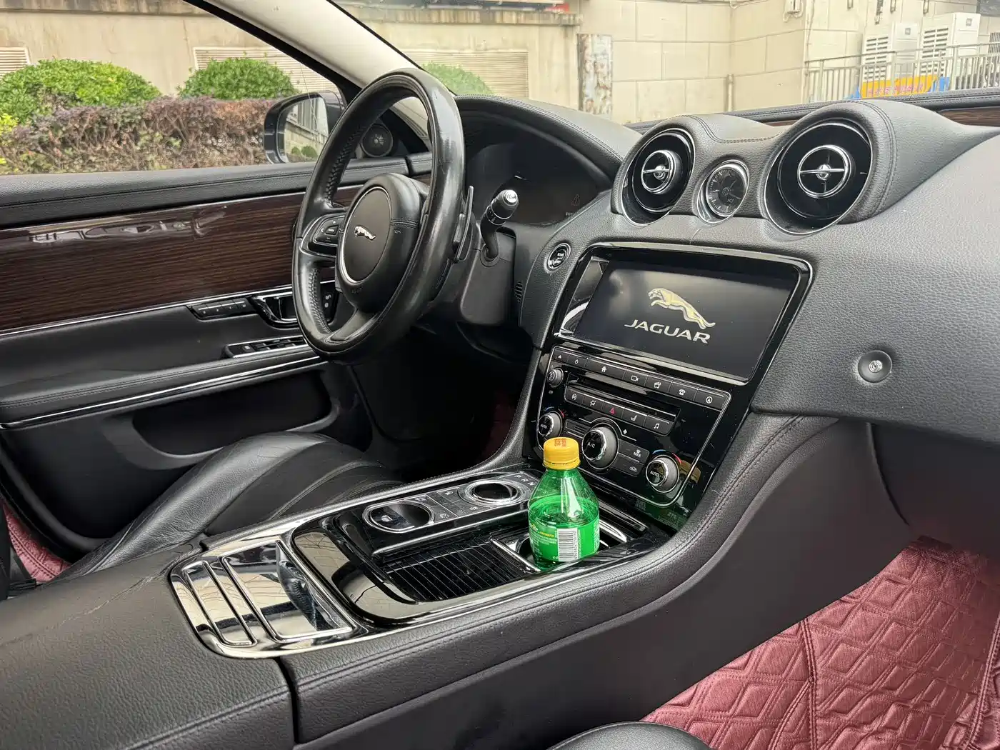 2018 Jaguar XJ
