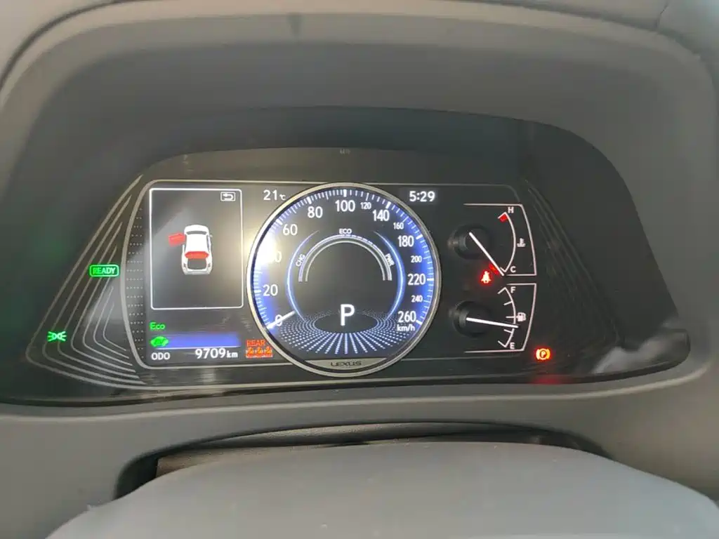 Photo 12 - Lexus UX