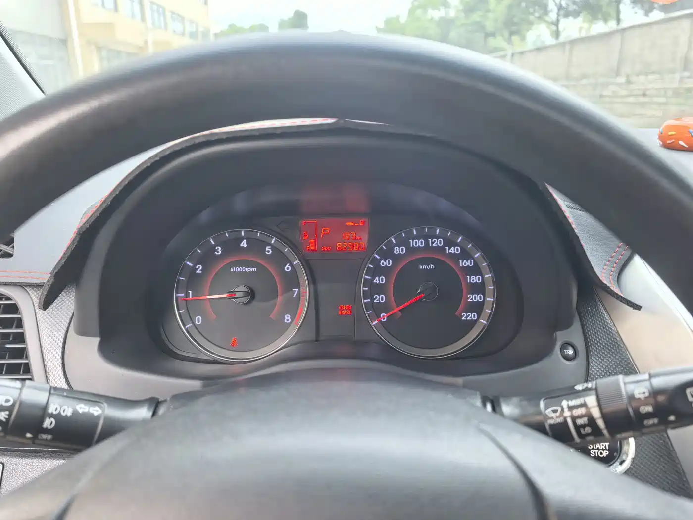 Hyundai Reina 2014 2014 Model 1.6L Automatic TOP