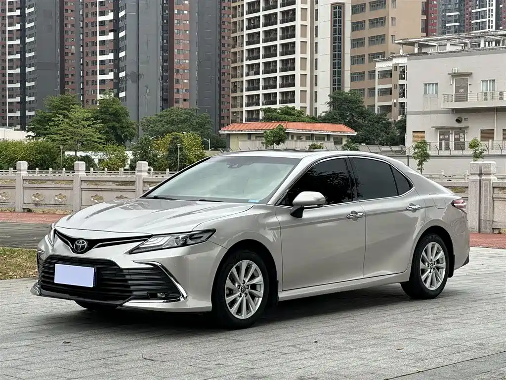 Toyota Camry 2021 2.0G Luxury Edition