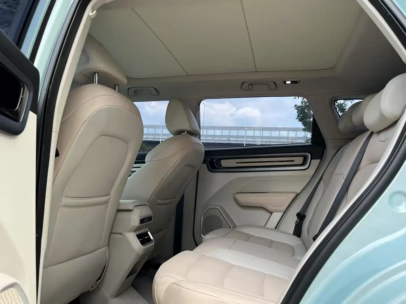 GEELY AUTOMOBILE GEELY ICON