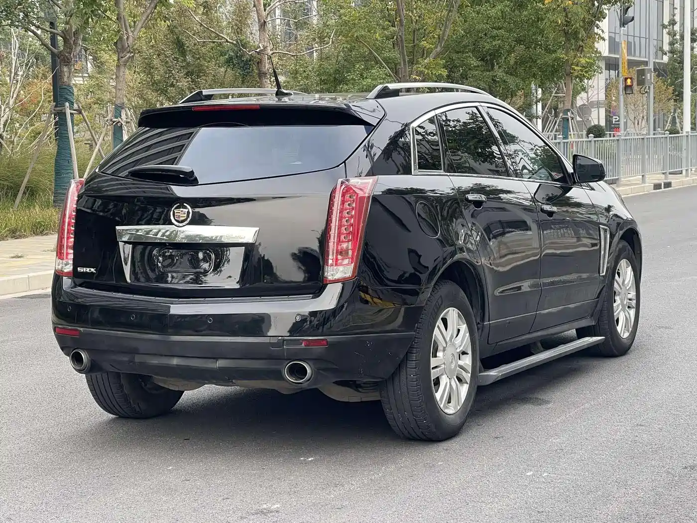 صورة 6 - Cadillac SRX