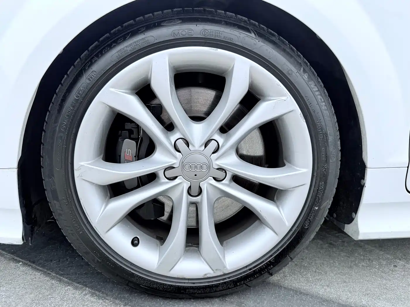 Audi TTS 2011 Model TTS Coupe 2.0TFSI quattro фото 15