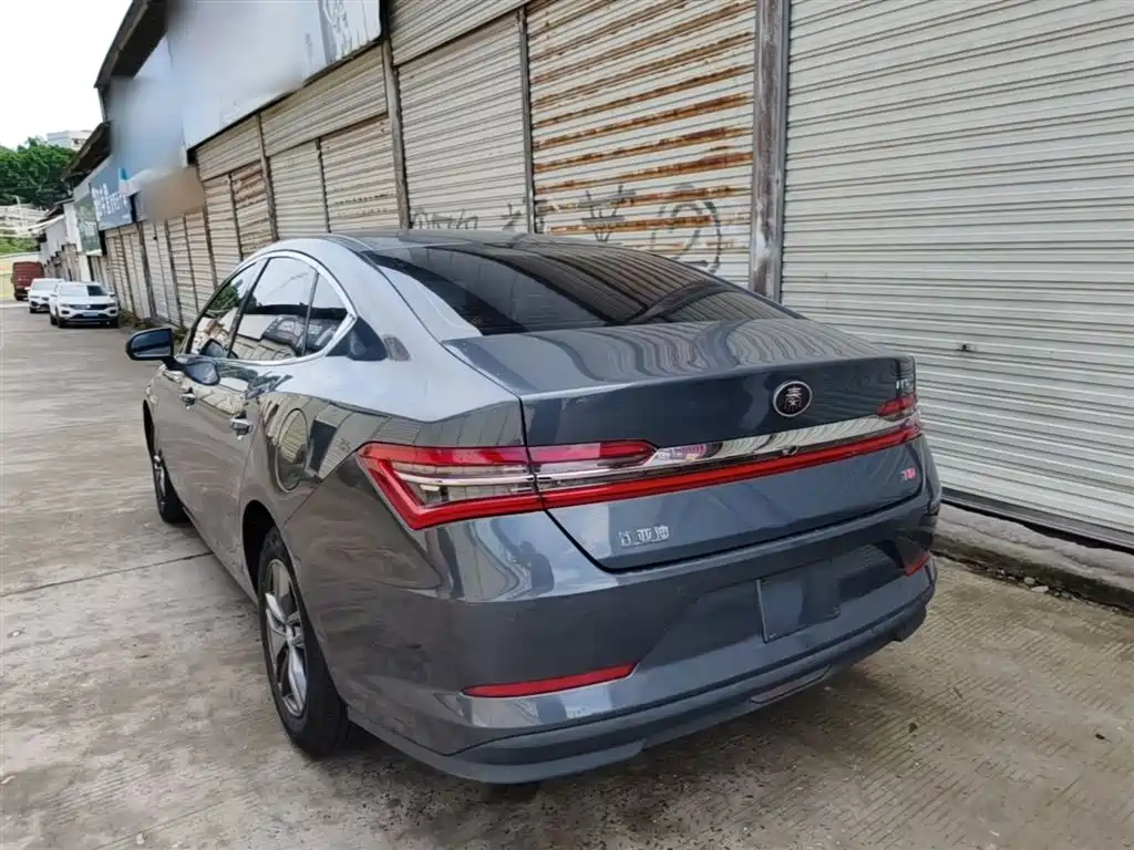 BYD Qin Pro 2018 1.5TI Automatic Smart Connected Dynamic Edition фото 5