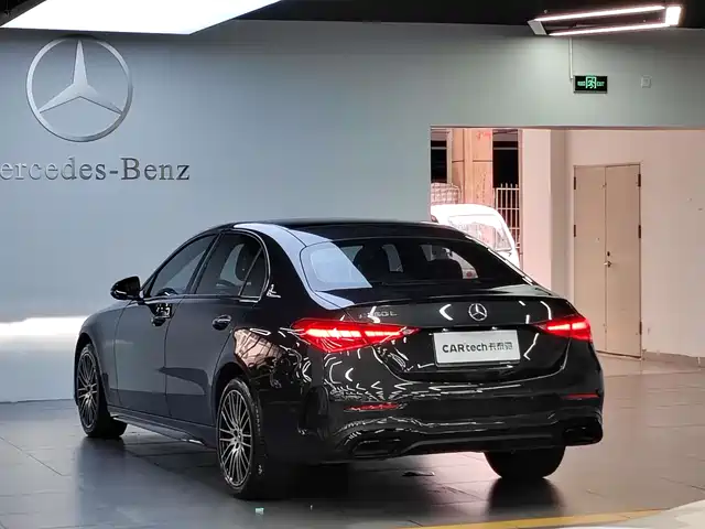 Mercedes-Benz C-Class 2023 Facelift C 260 L Sport Edition — фото 3