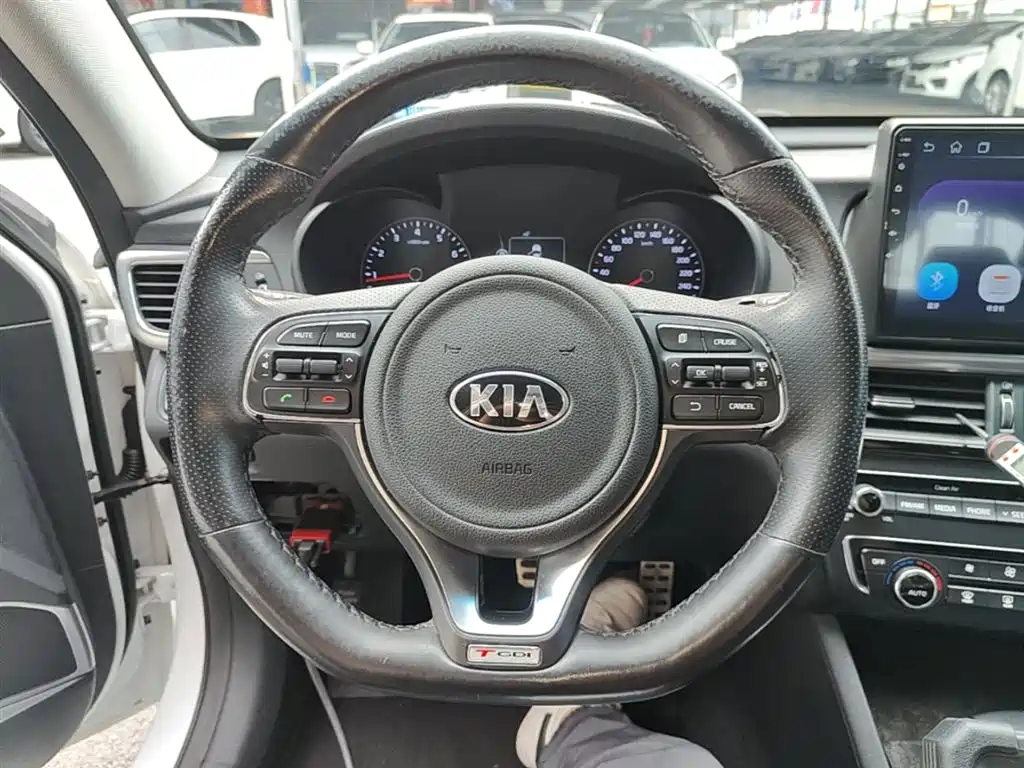 Kia K5 2016 1.6T Automatic LUX фото 11
