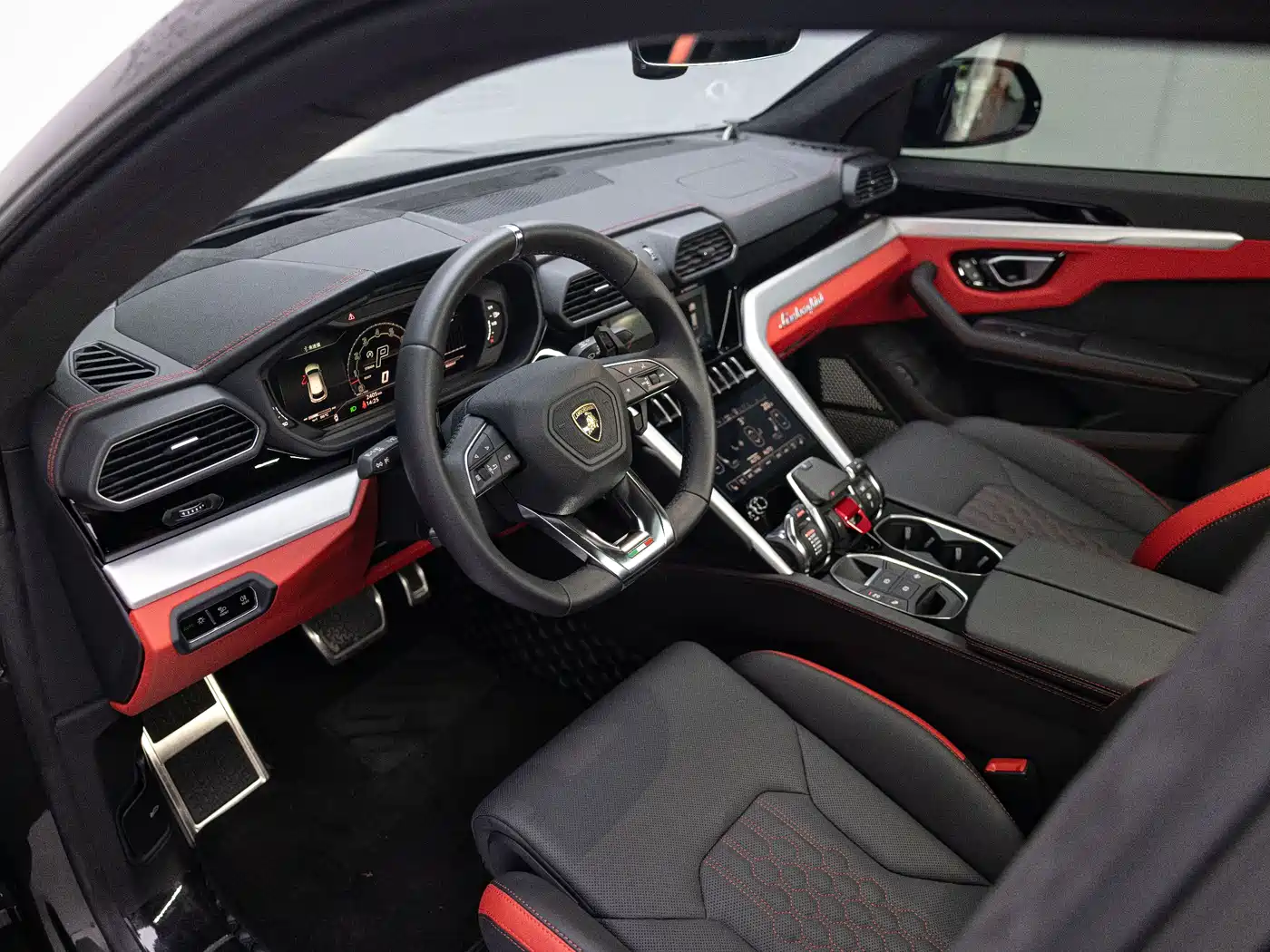 Lamborghini Urus 2023 4.0T V8 S фото 9