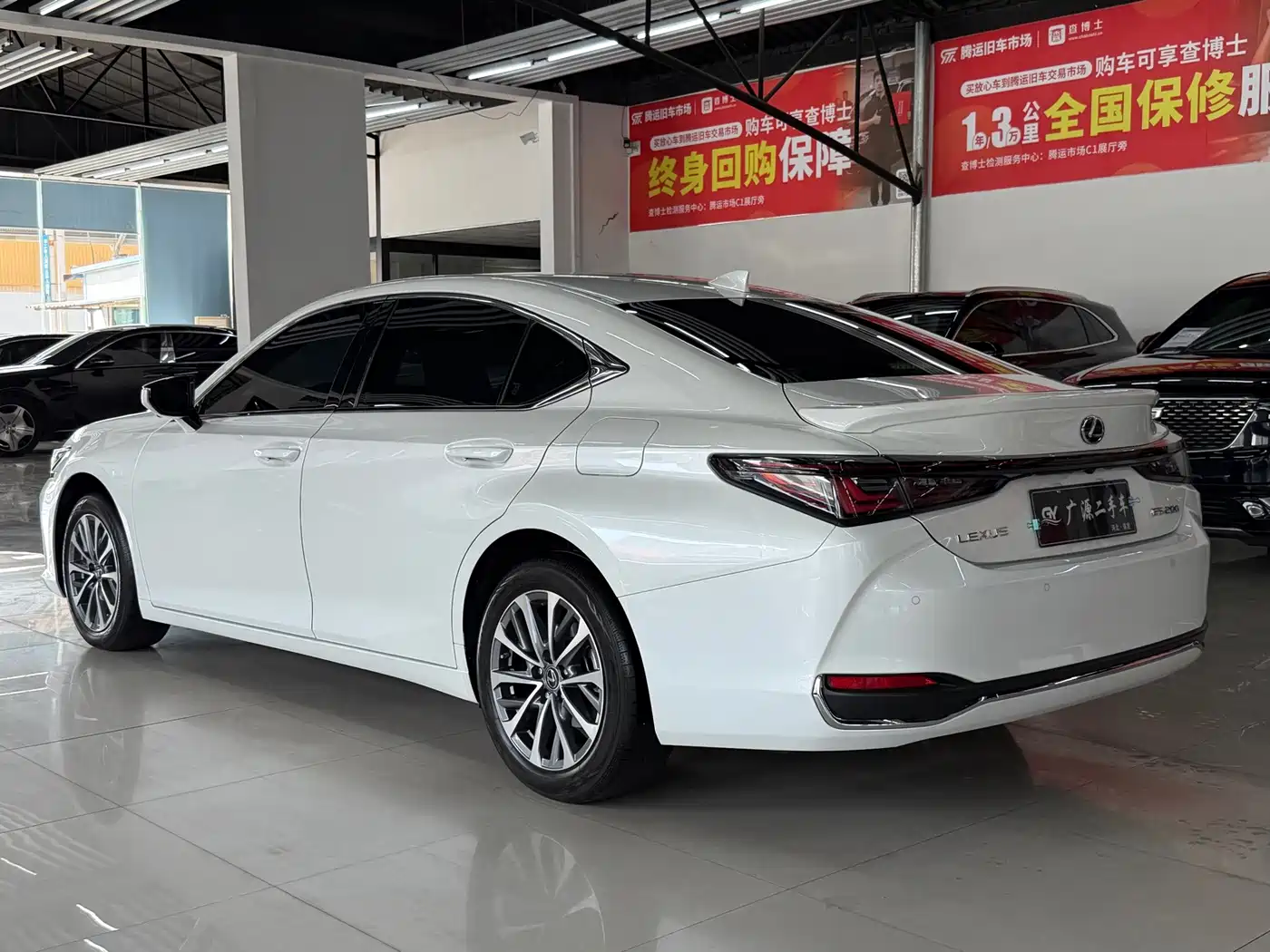 Lexus ES 2025 2025 200 Ultimate Edition