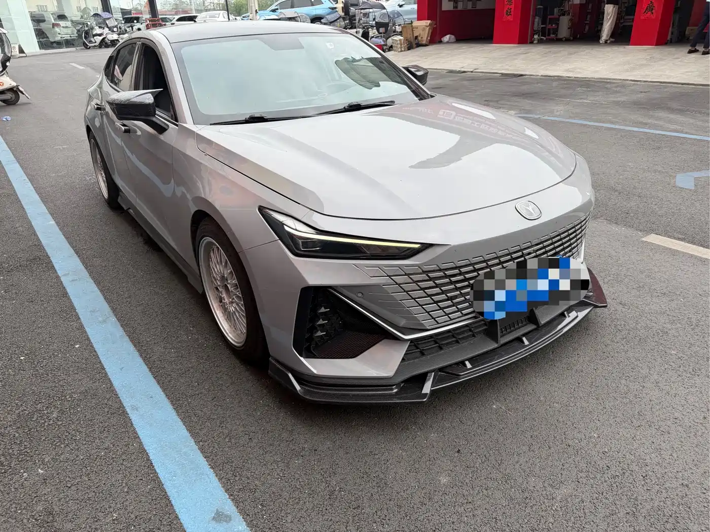 CHANGAN UNI-V