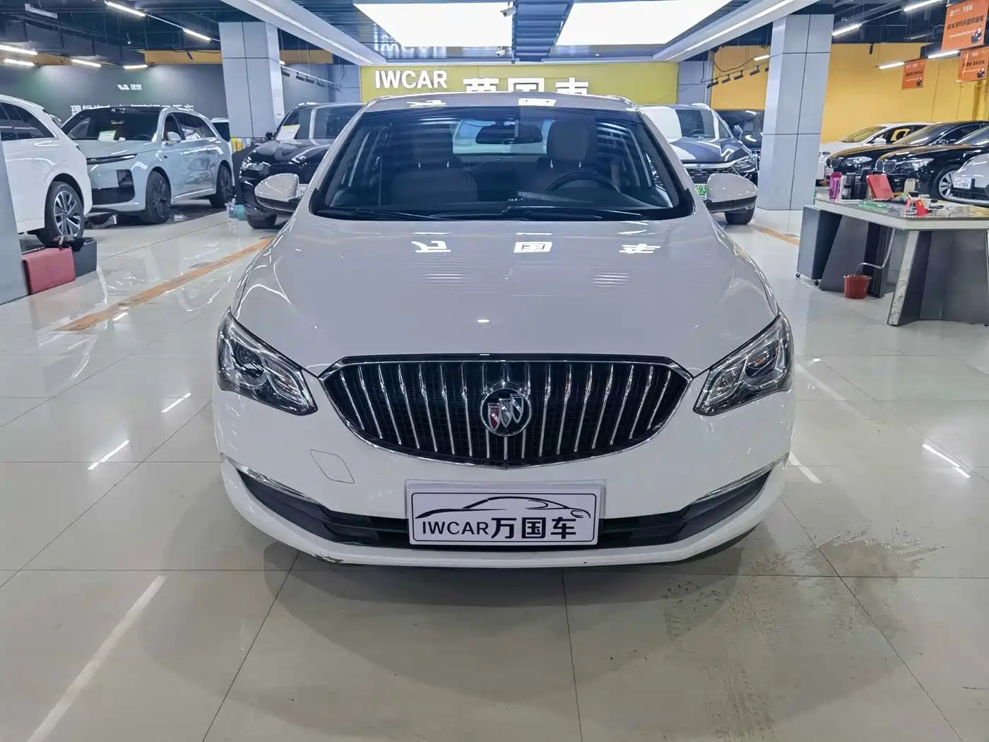 Buick Excelle 2016 15N Automatic Progressive фото 2