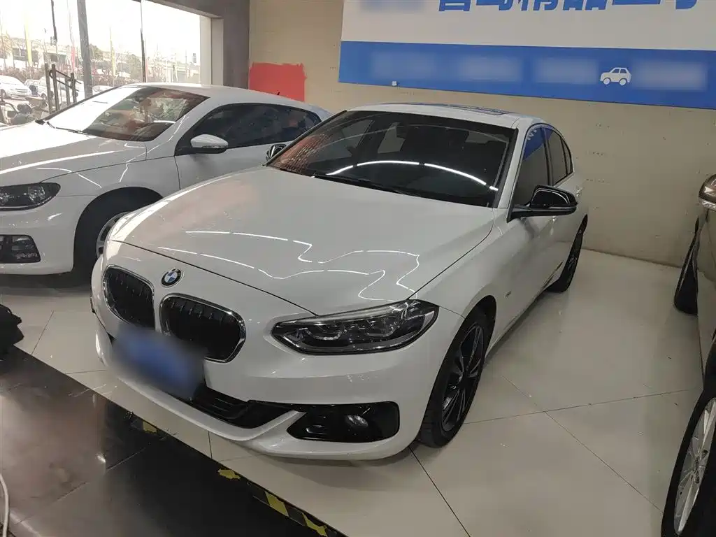 BMW 1 Series 2017 118i Design Package