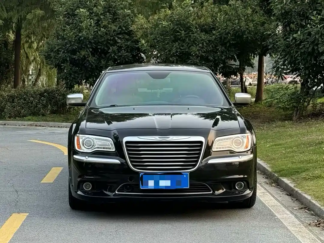Chrysler 300C (Import) 2015 2014 3.0L Excellence Edition