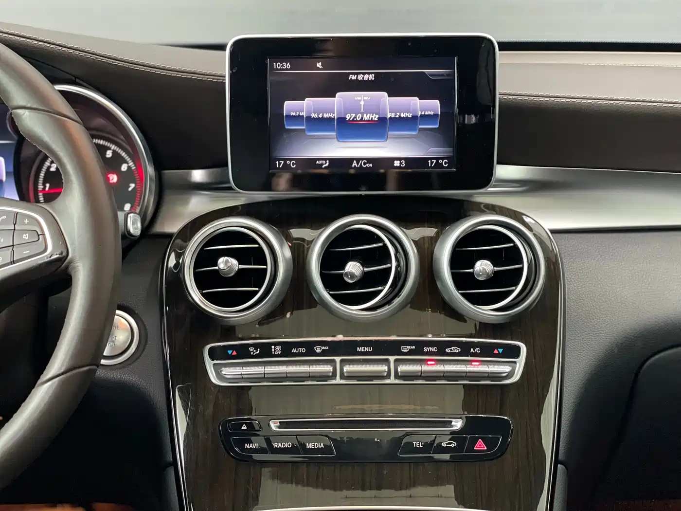 Mercedes-Benz GLC 2016 GLC 260 4MATIC Dynamic фото 18