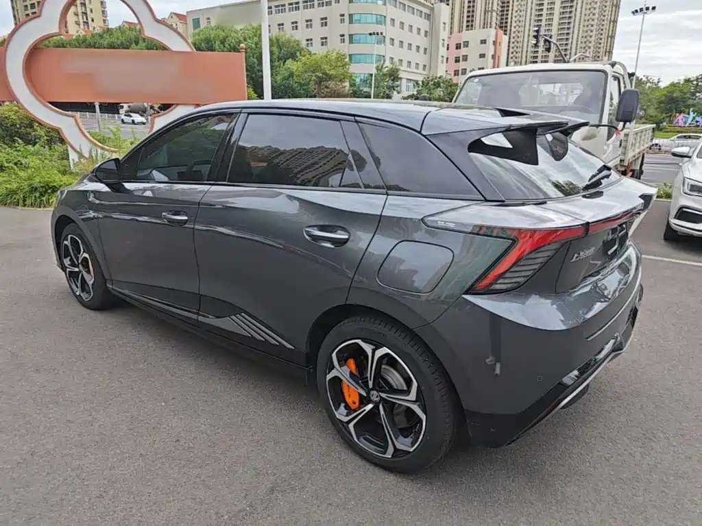 Фото 5 - MG MG4 EV