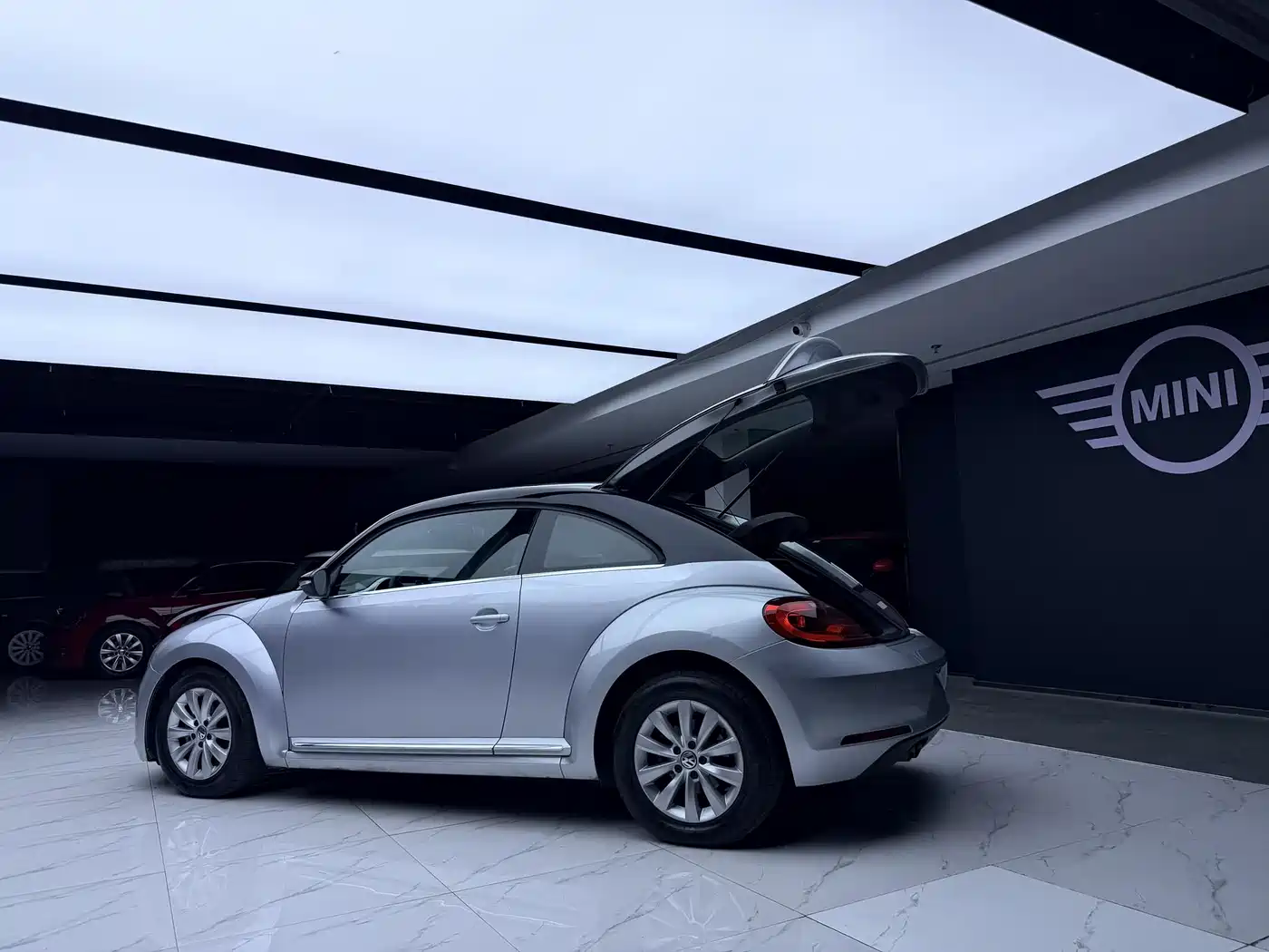 Volkswagen Beetle 2013 1.4TSI Comfort фото 8