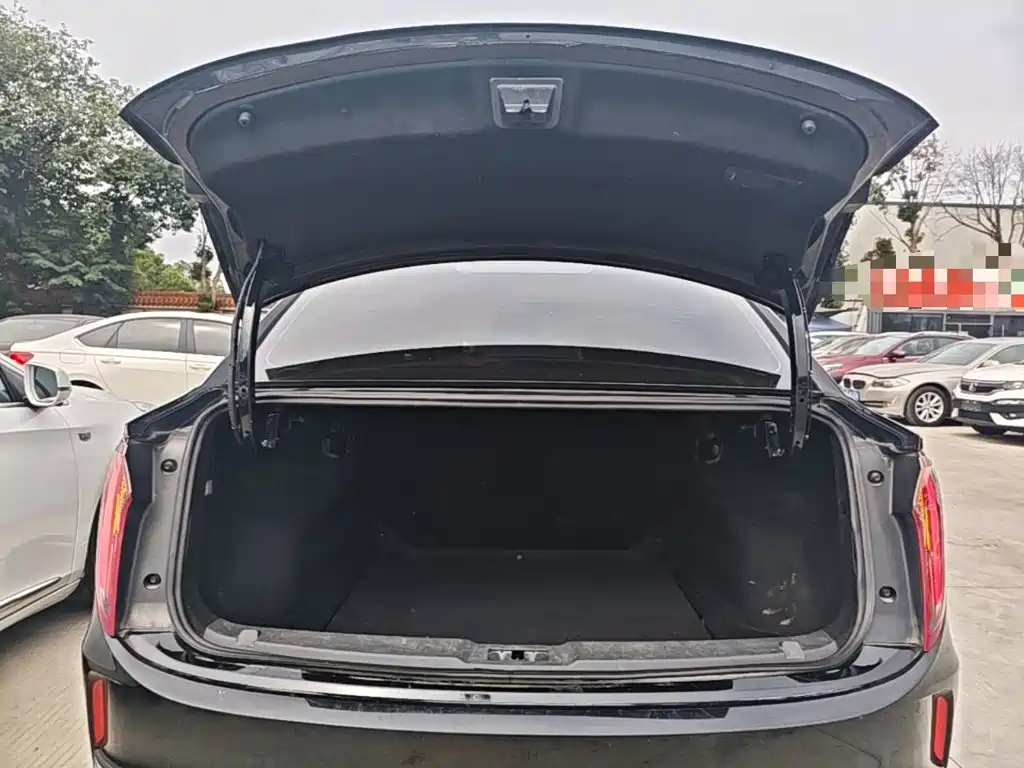 Hongqi E-QM5 2025 2023 Facelift Basic Travel Edition