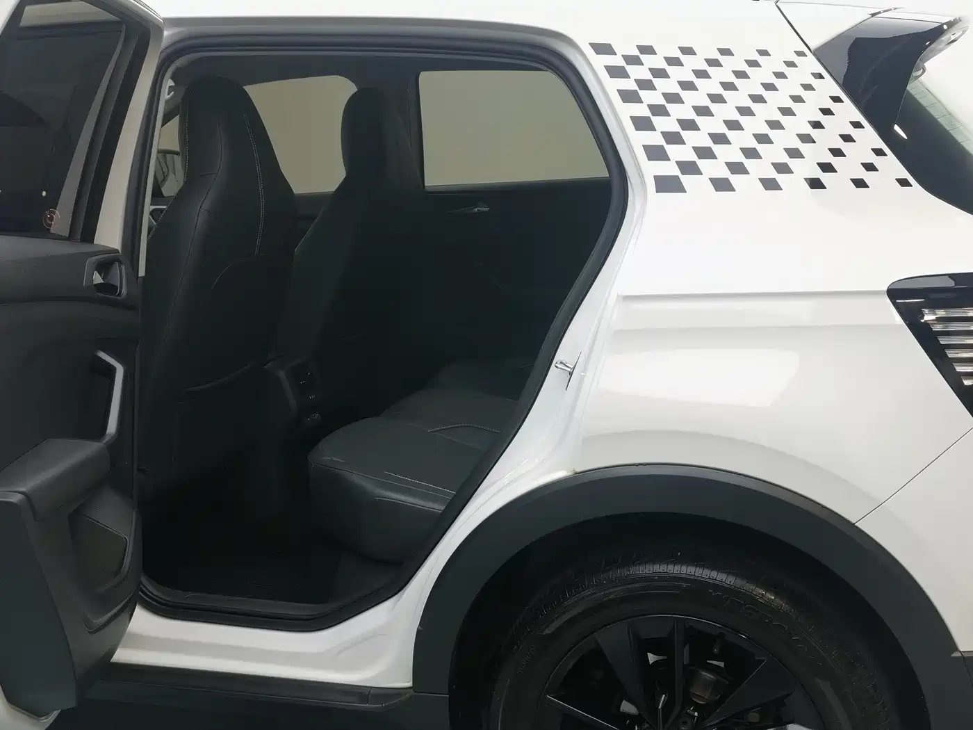 VOLKSWAGEN TU KAI