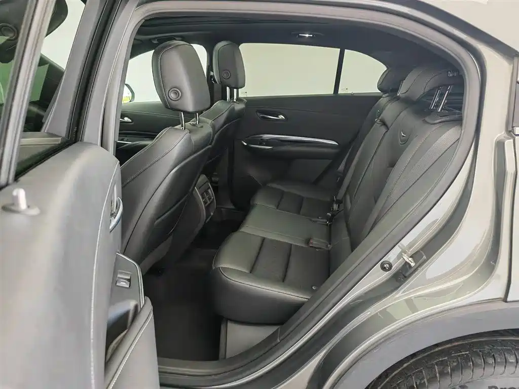 Cadillac XT4 2018 Model 28T 2WD Technology фото 15