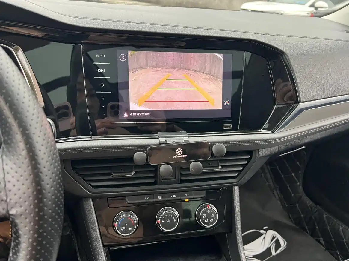Volkswagen Sagitar 2021 200TSI DSG Fashion Smart Connect Edition фото 5