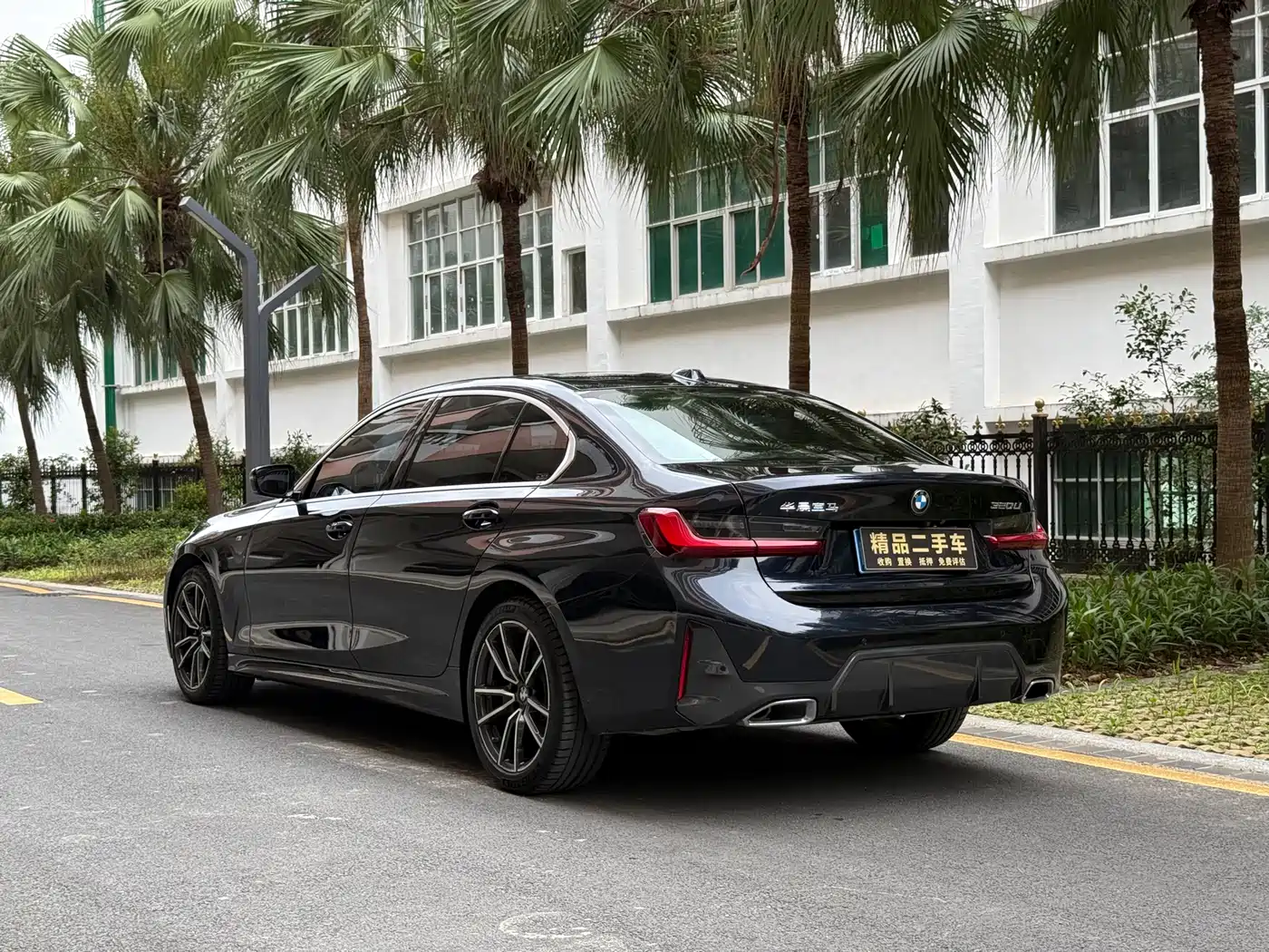 BMW 3 Series 2023 320Li M Sport Package фото 6