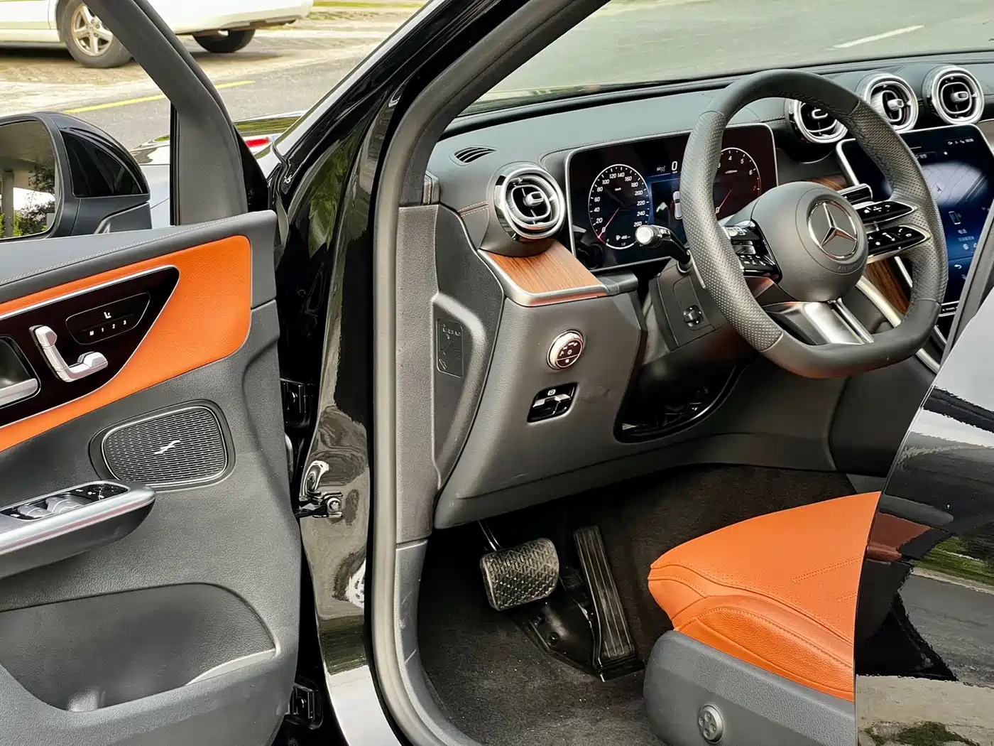 Mercedes-Benz GLC 2024 Facelift GLC 300 L 4MATIC Sport 7-seater фото 14