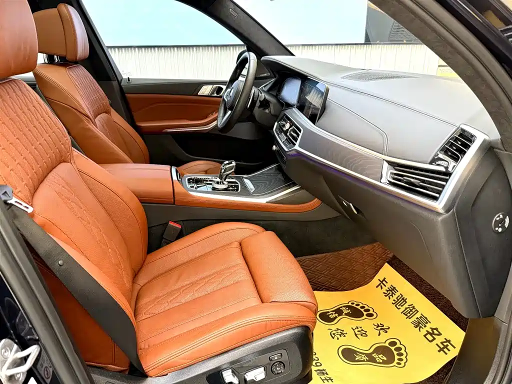 BMW X7 2022 xDrive40i Exclusive M Sport Package фото 23