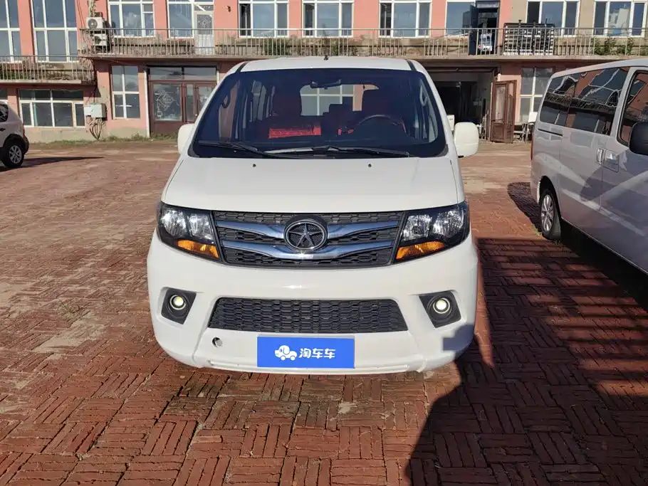 JAC Refine M3 2018 2015 Maker Edition 1.6L Luxury