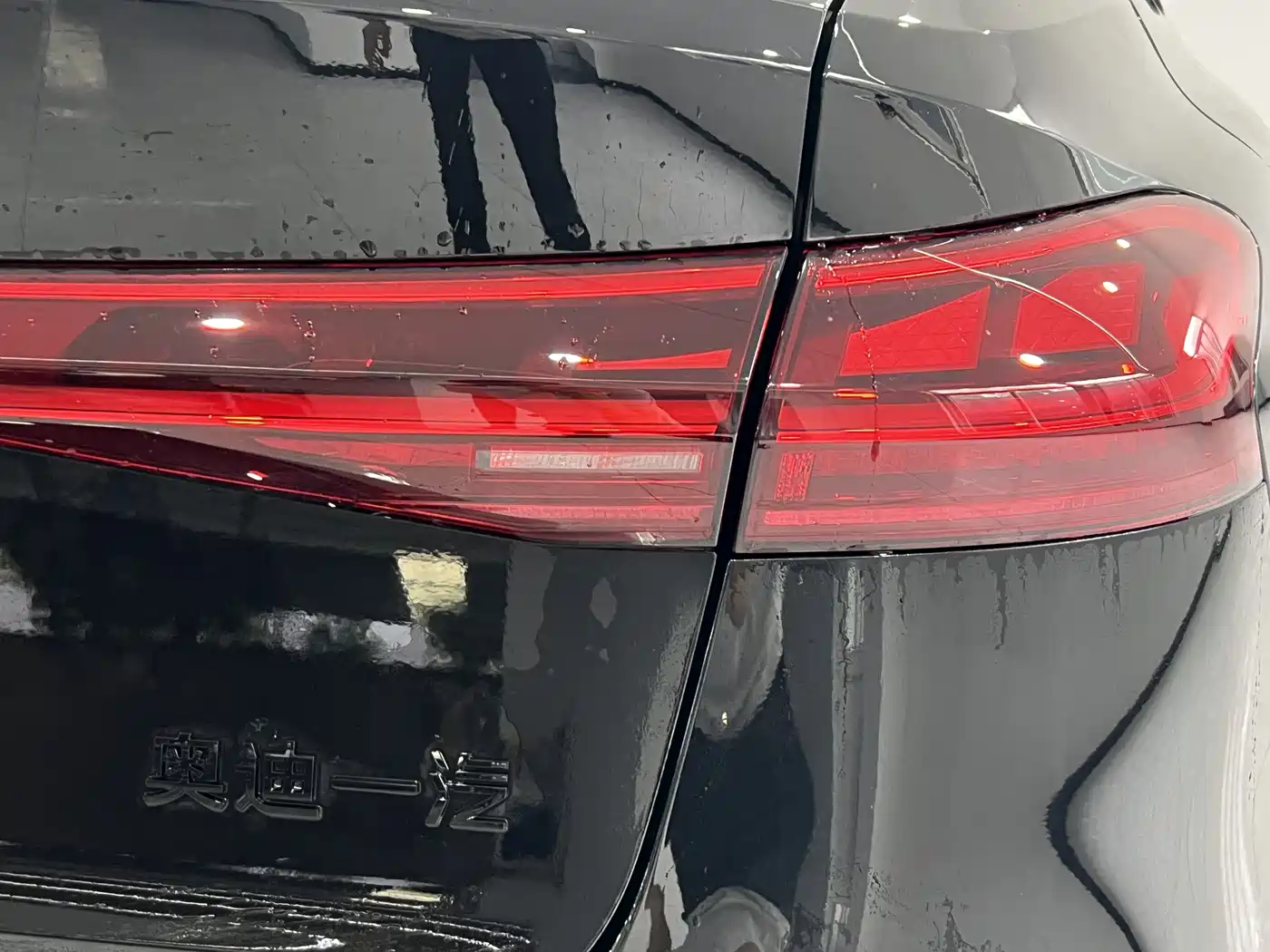 Audi A6L New Energy 2022 55 TFSI e quattro фото 6