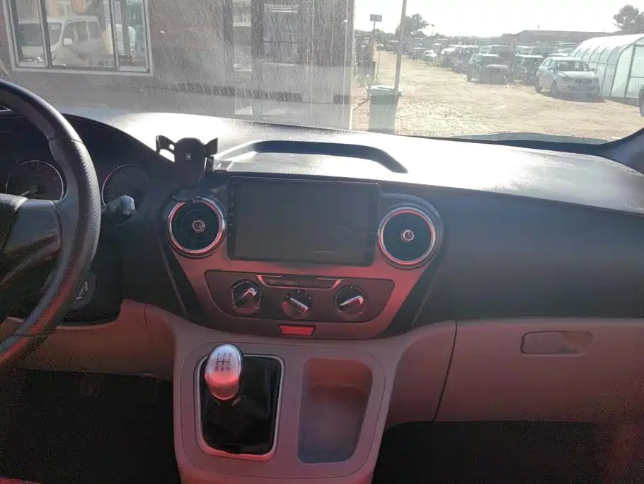 JAC Refine M3 2018 2015 Maker Edition 1.6L Luxury