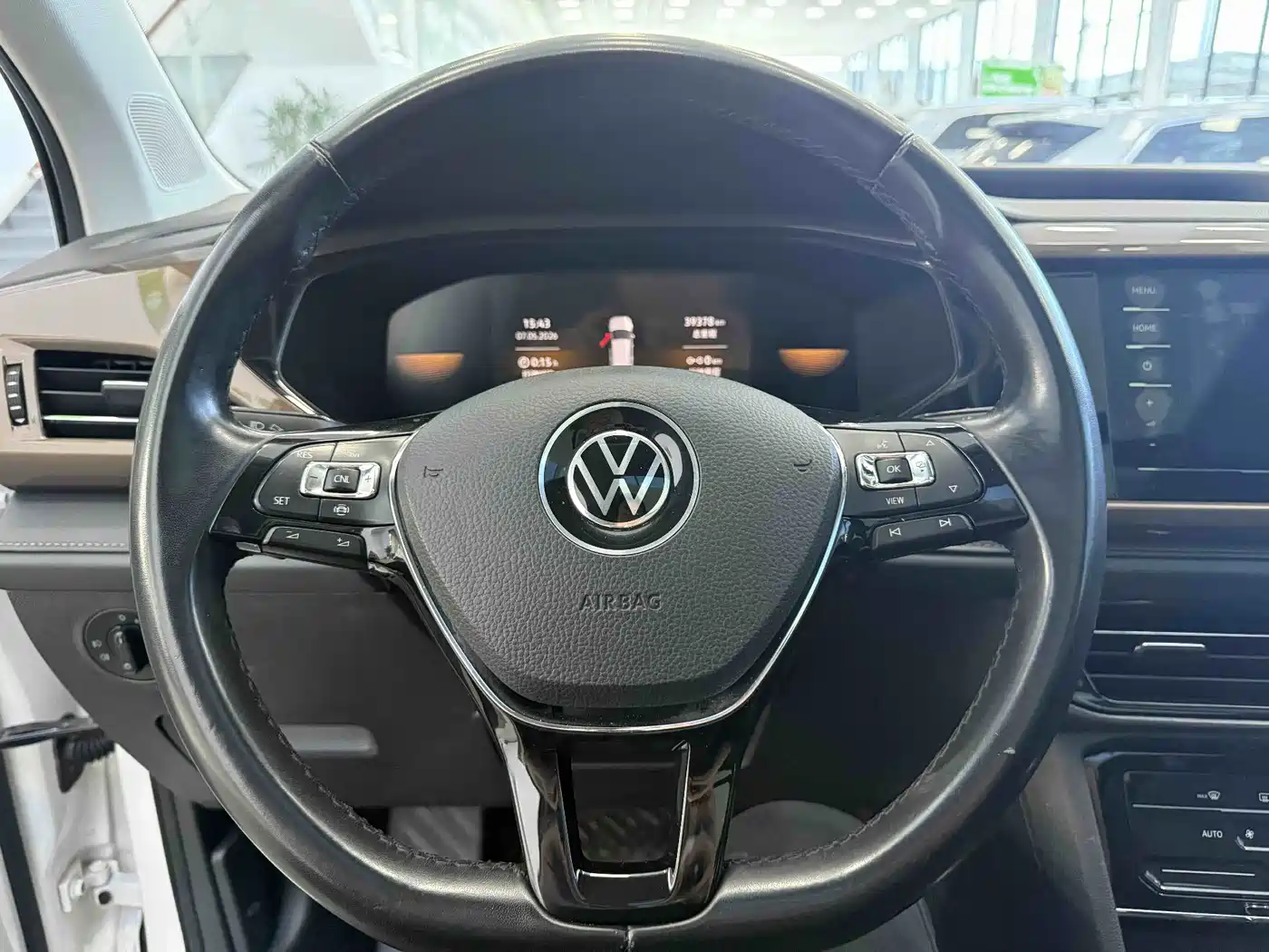 Volkswagen Tharu 2022 280TSI 2WD Comfort фото 8