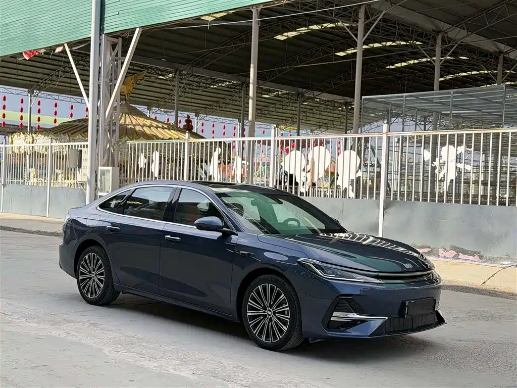Geely Galaxy Galaxy A7 2025 EM-i фото 3