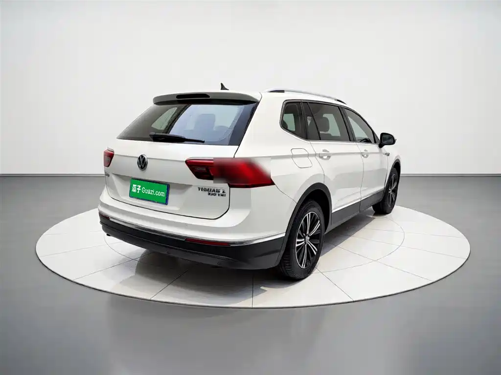 Volkswagen Tiguan L 2019 330TSI Auto 2WD Panorama Comfort Edition China V фото 7