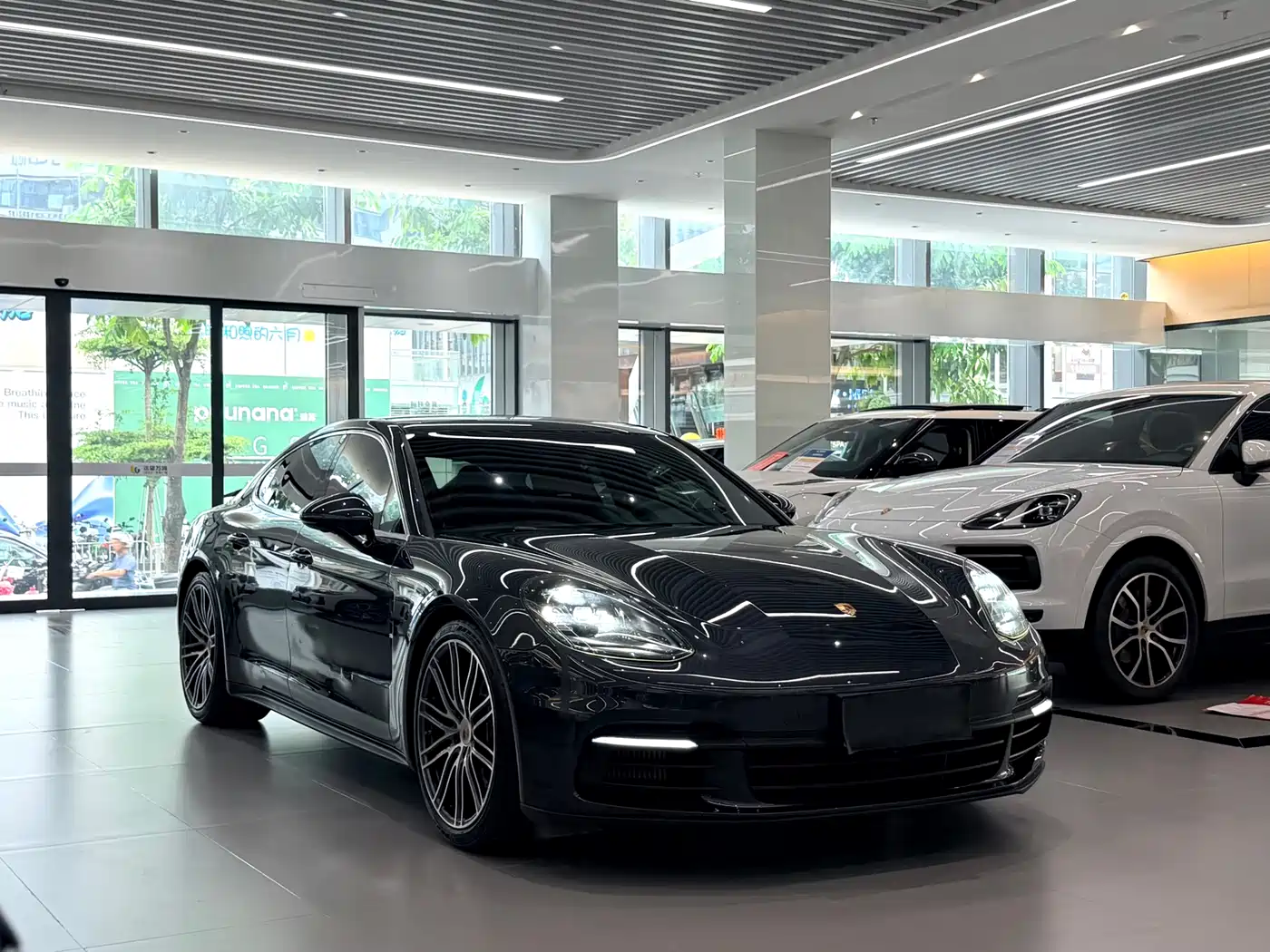 Porsche Panamera 2019 Panamera 2.9T фото 3