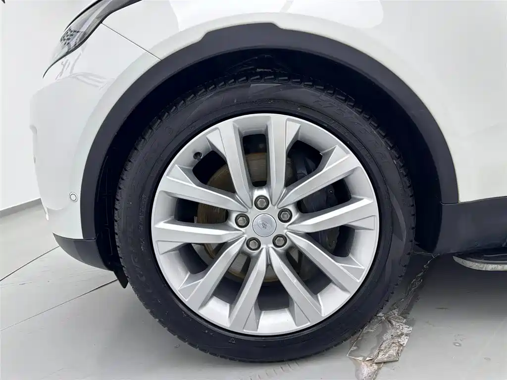 Land Rover Discovery 2023 360PS R-Dynamic S фото 30