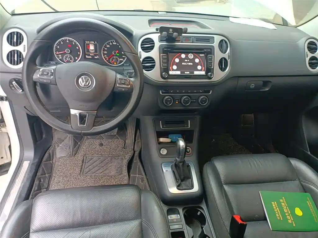 Volkswagen Tiguan 2015 1.8TSI Automatic 4WD Highline фото 10