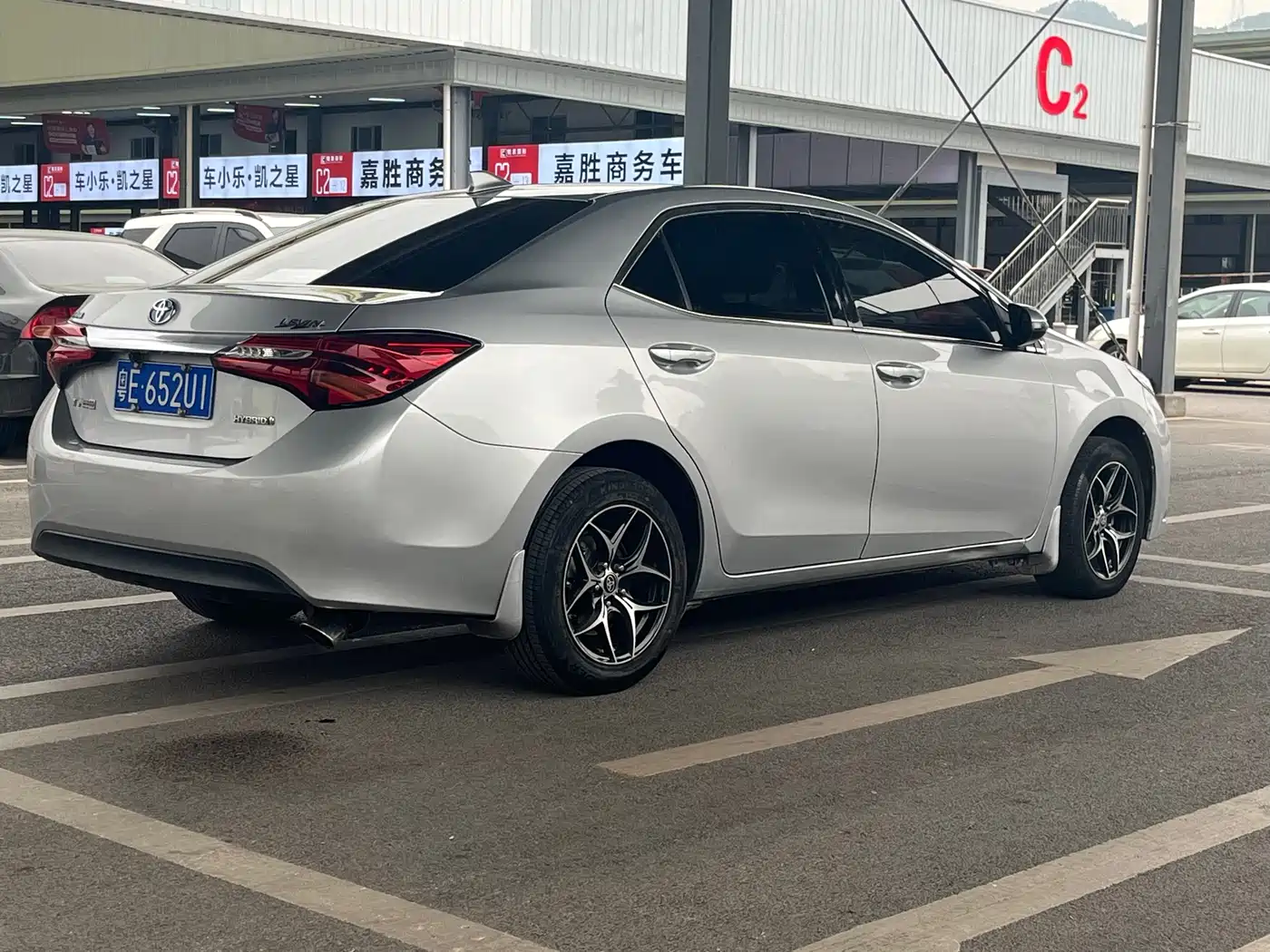 Toyota Levin 2017 Facelift Hybrid 1.8H GS E-CVT Elite Sunroof Edition China V фото 7