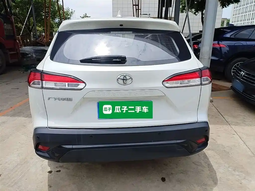 Toyota Frontlander 2024 2.0L CVT Elite Plus Edition фото 6