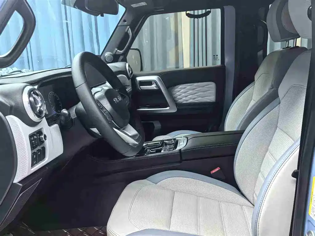 BAIC ORV Beijing Offroad BJ40 2023 2.0D Automatic 4WD Blade Hero Edition Knight Type фото 4