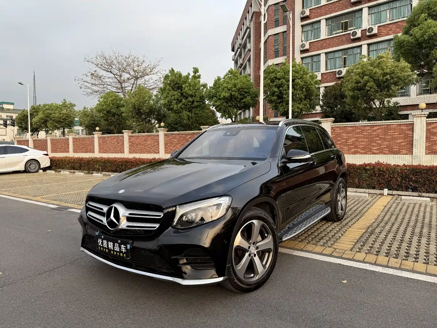 Mercedes-Benz GLC 2017 GLC 300 4MATIC Dynamic