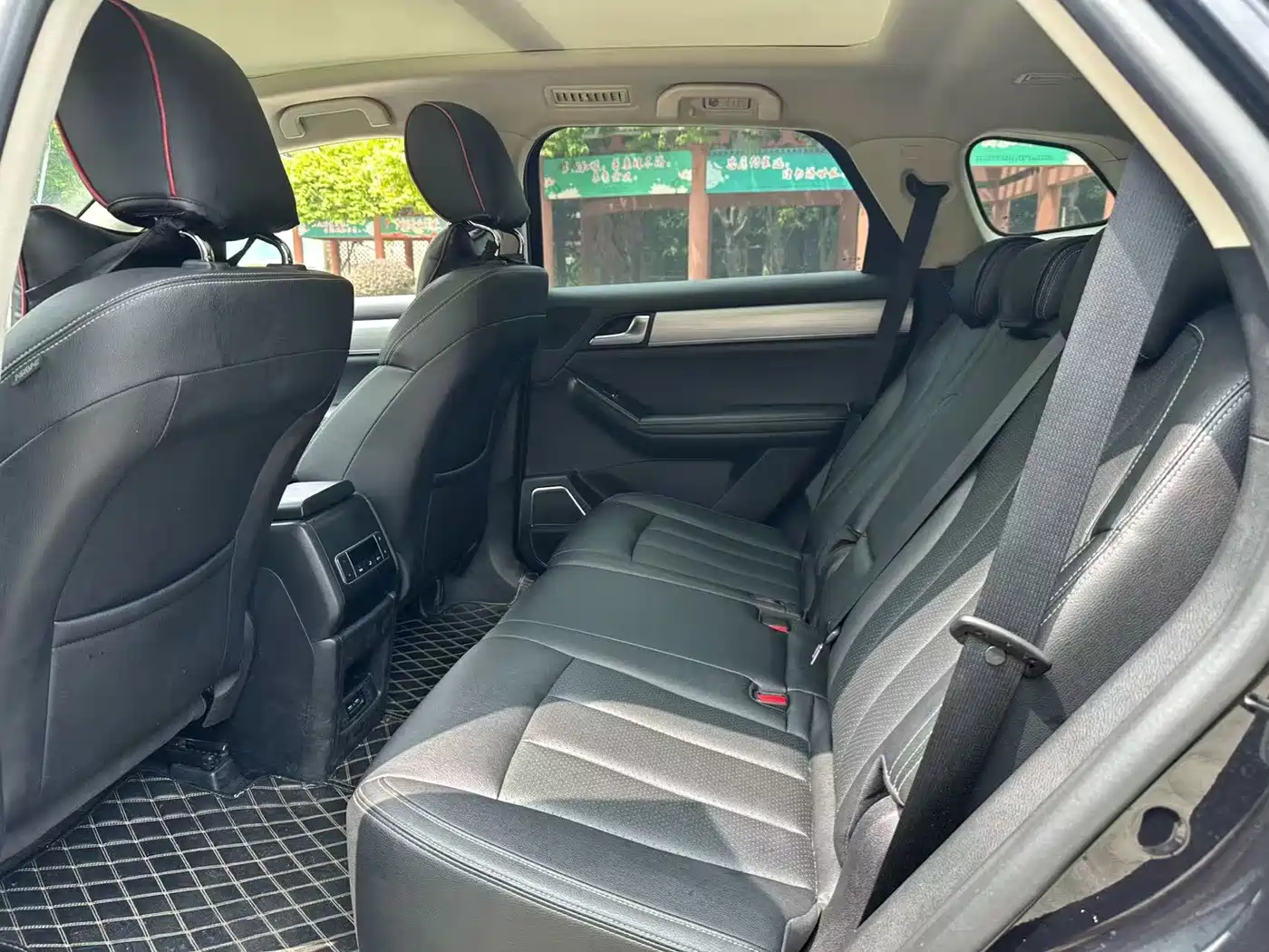 BYD Tang 2018 2.0T Automatic Smart Connection Noble Edition 7-Seater China V фото 6