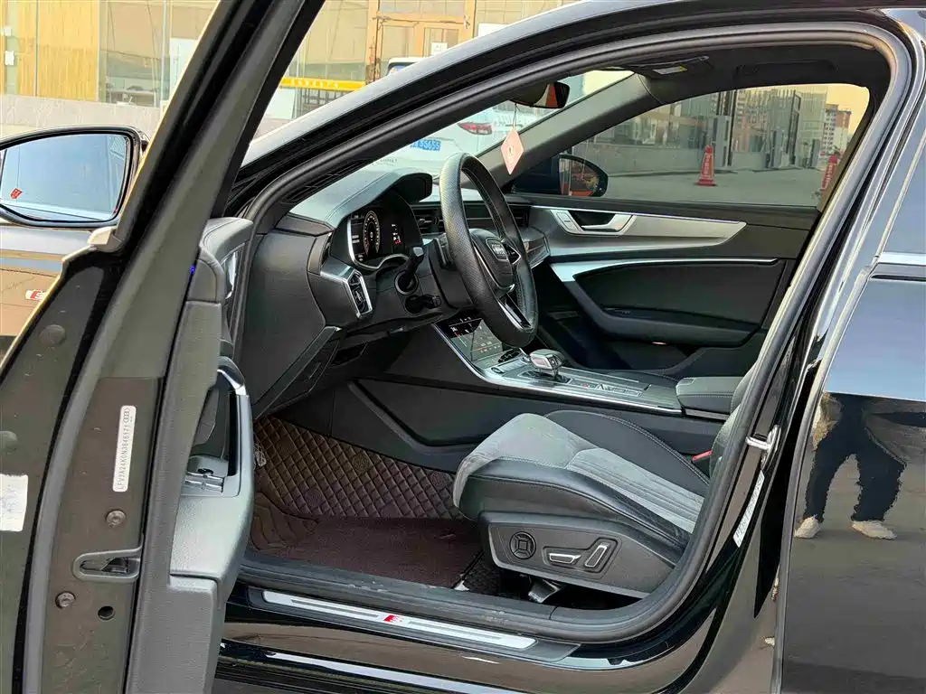 Audi A6L 2023 40 TFSI Luxury Dynamic фото 7