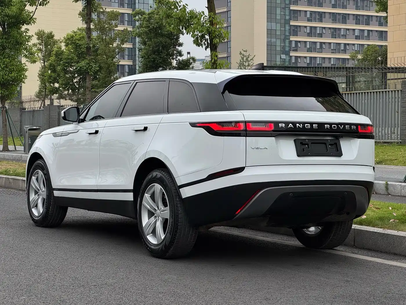 Land Rover Range Rover Velar 2020 P250 фото 13