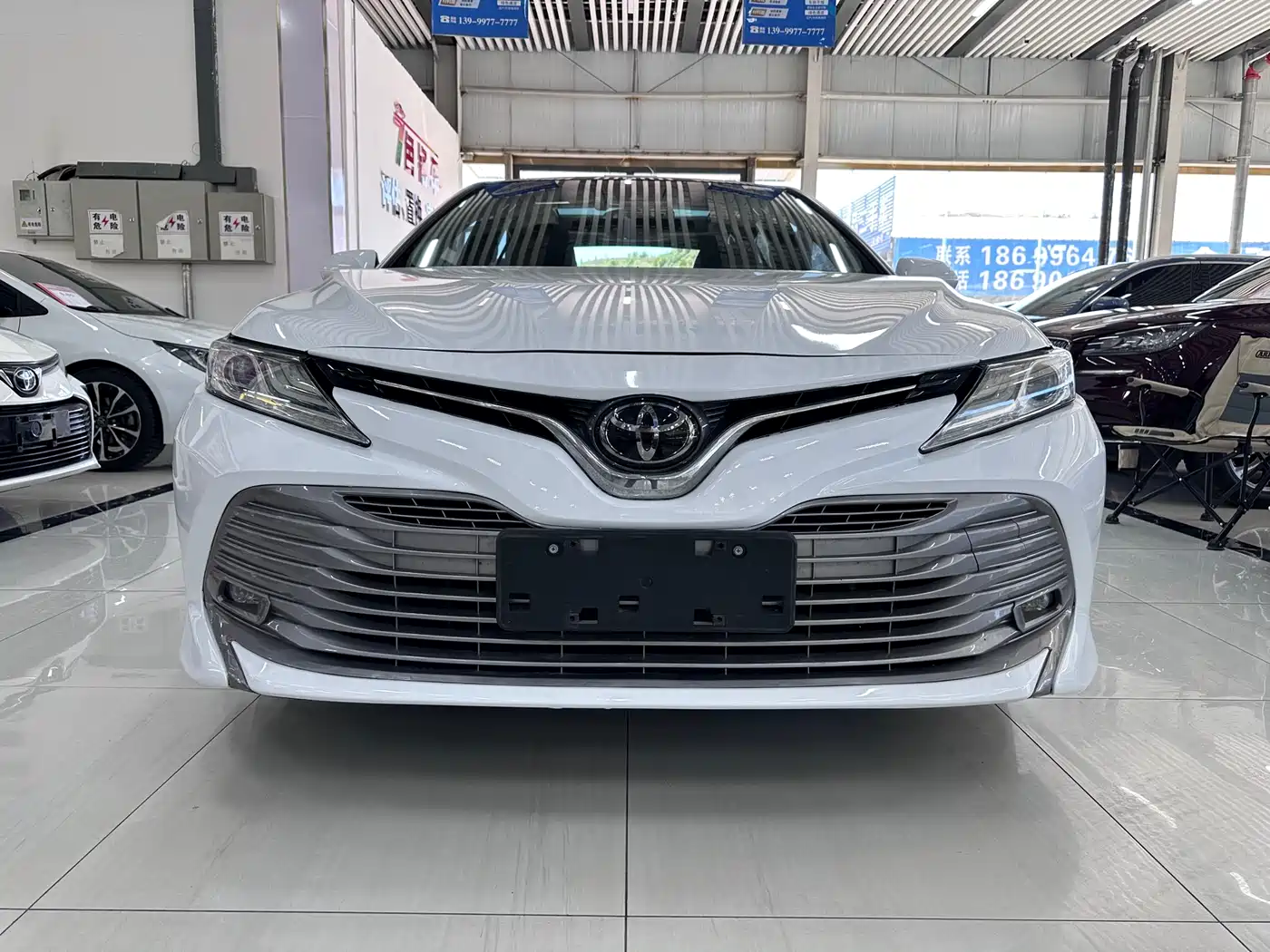 Toyota Camry 2018 2.5G Luxury Edition фото 2